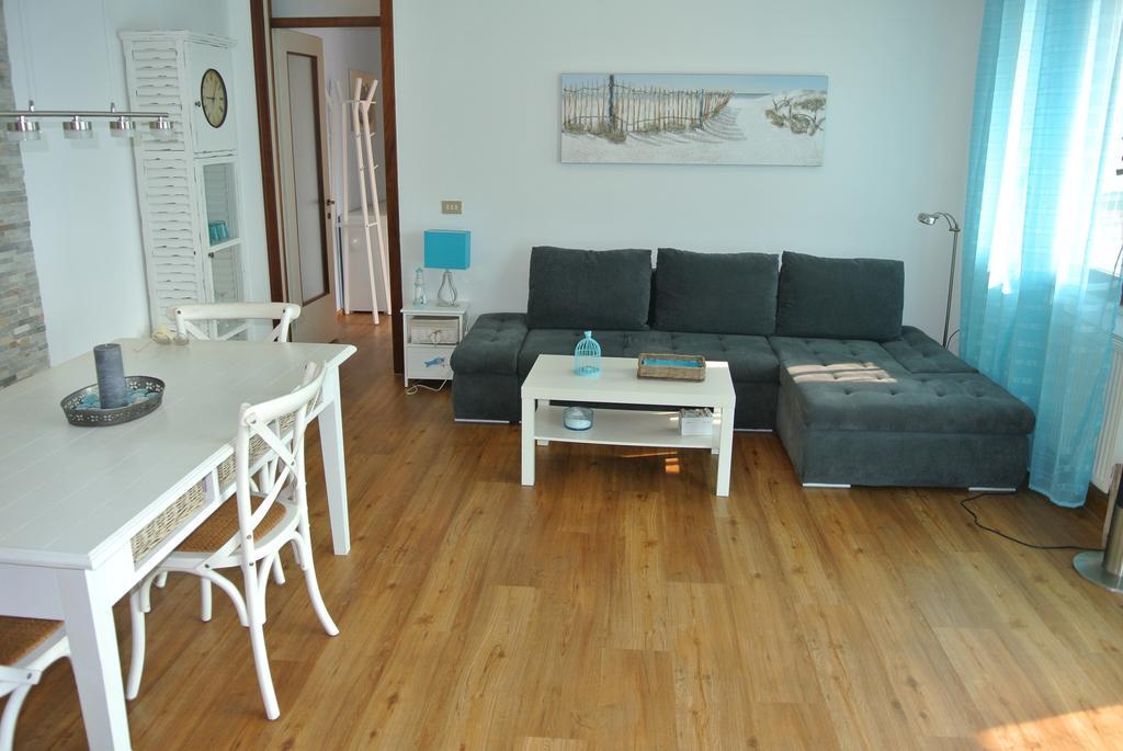 Residence Gardenia Lignano Sabbiadoro Buitenkant foto